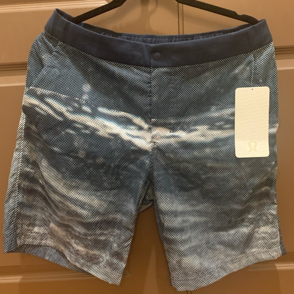 New with Tag - Lululemon Men’s 9” Mesh Commission Short - Size 36
